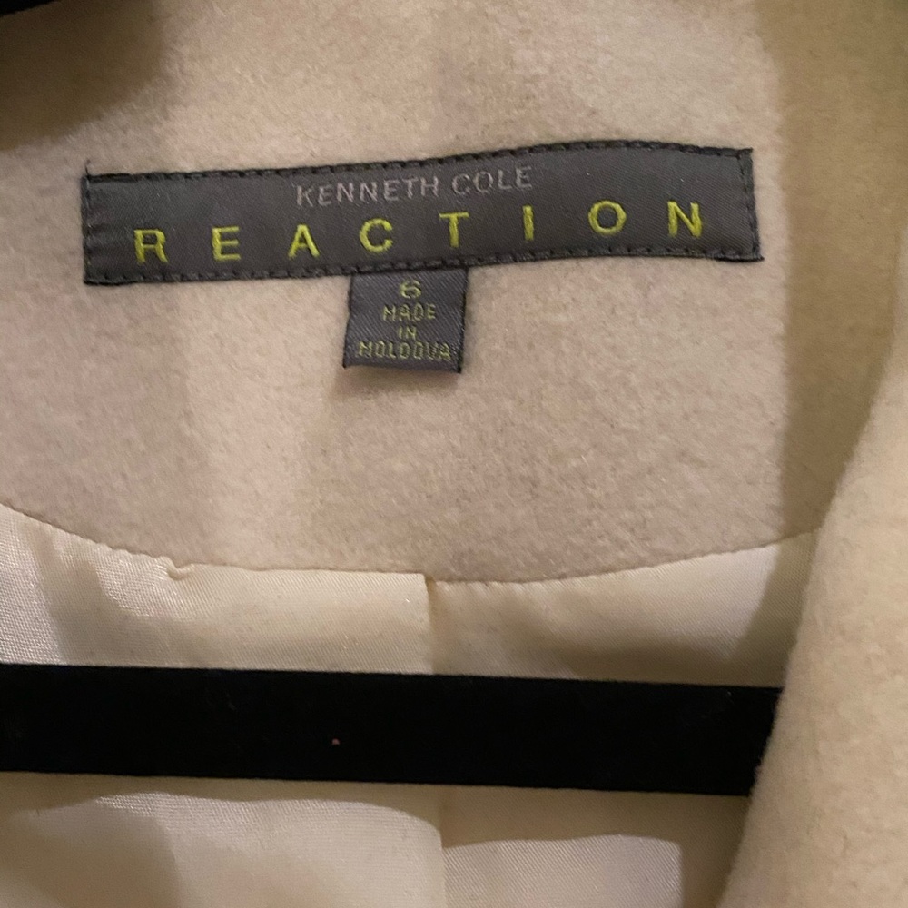 Kenneth Cole Reaction Cream coat - Picture 2 of 3
